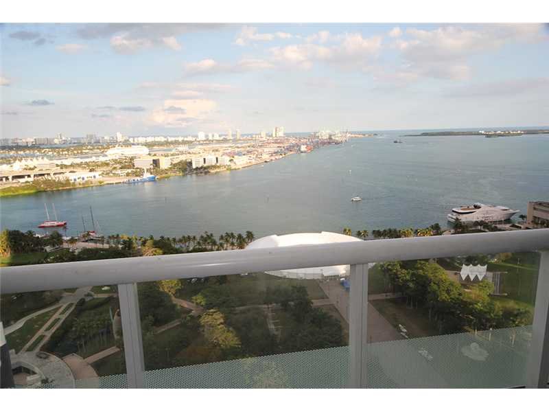 50  BISCAYNE BL 2904 Miami 33132
