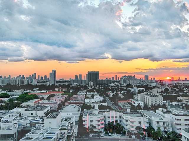 1455  OCEAN DR 1511 Miami Beach 33139

