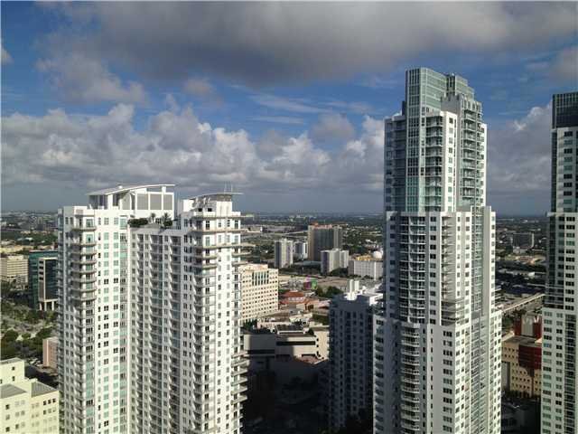 50  BISCAYNE BL 4205 Miami 33132
