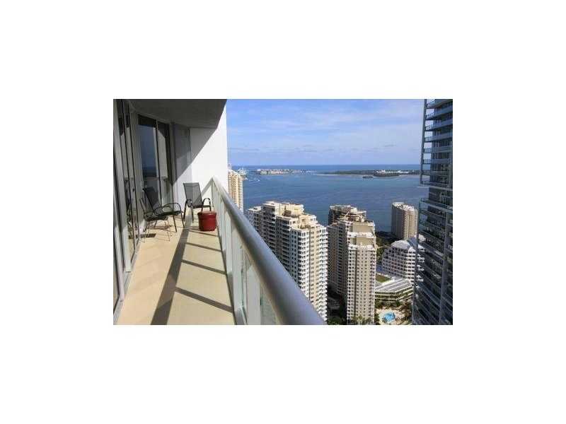 475  BRICKELL AV 4313 Miami 33131
