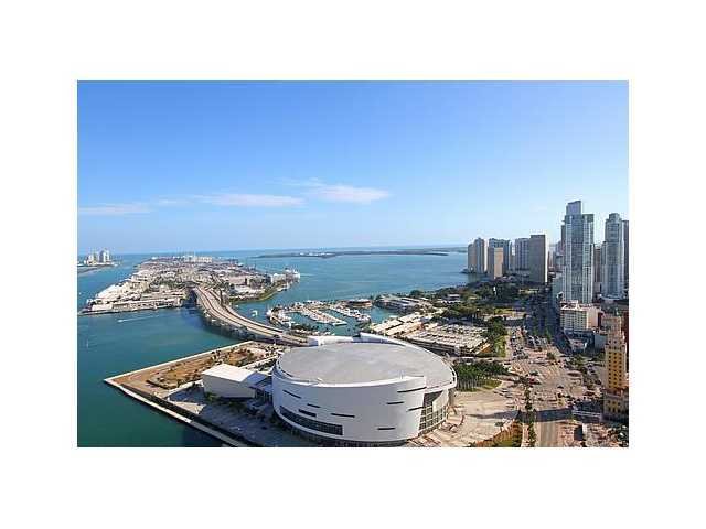 900  BISCAYNE BL 4504 Miami 33132
