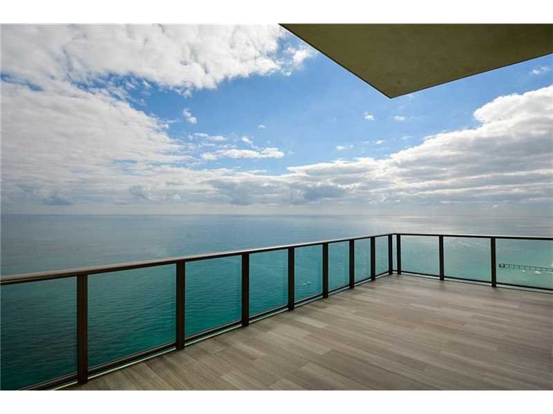 Mansions At Acqualina