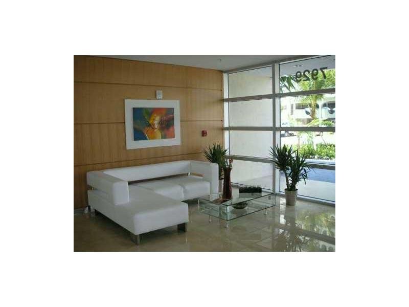 7929  WEST DR 902 Miami Beach 33141
