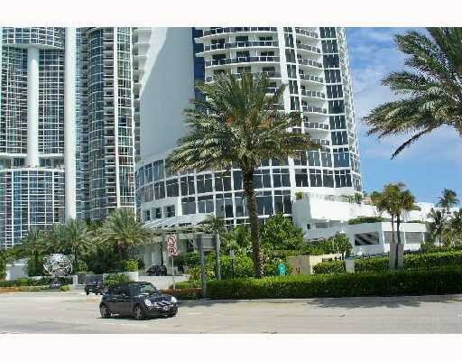 18001  COLLINS AV 1104 Sunny Isles Beach 33160
