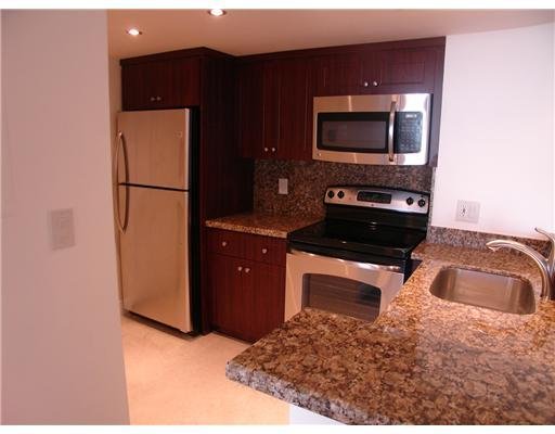 770  CLAUGHTON ISLAND DR 1404 Miami 33131
